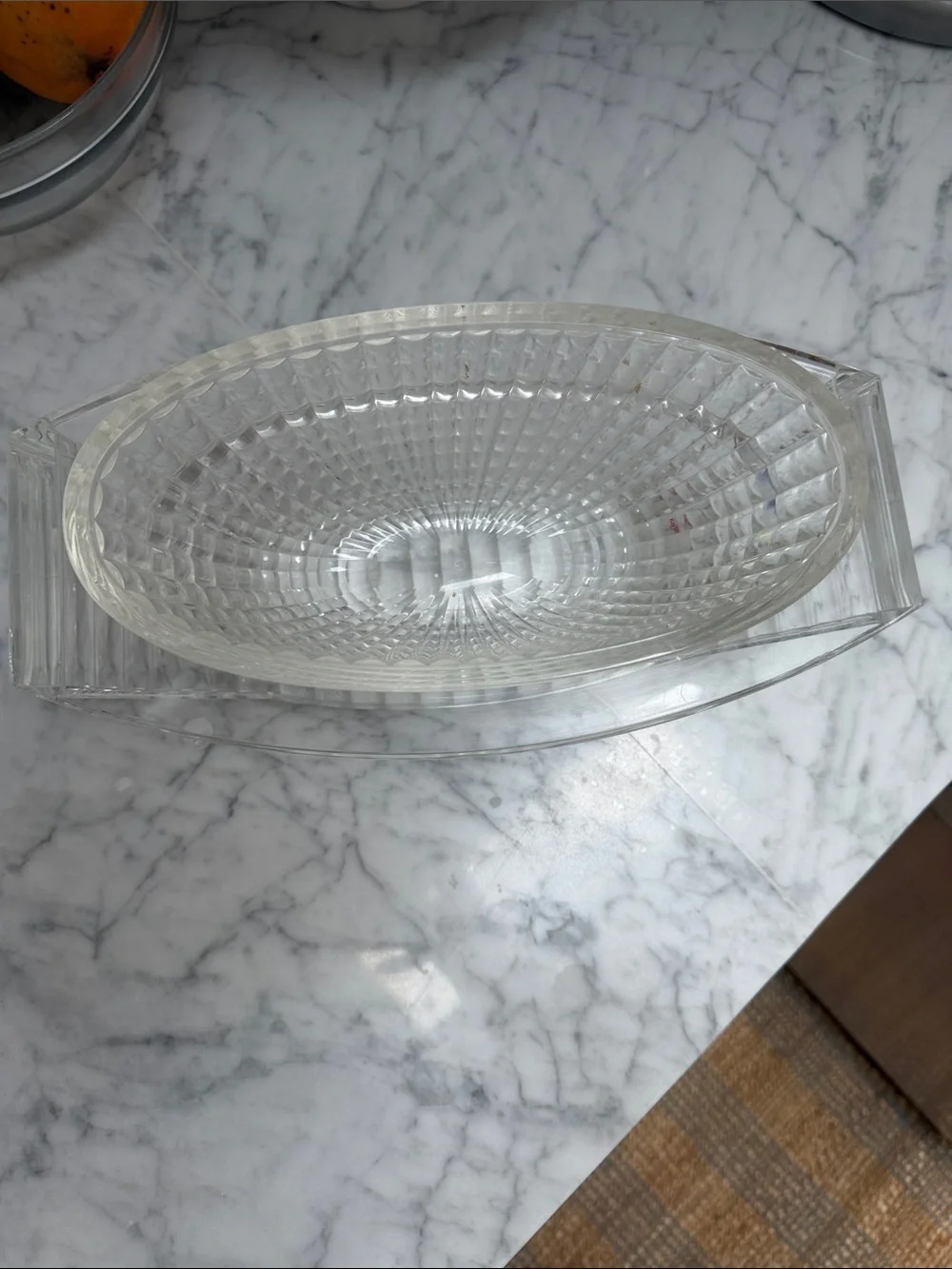 Kartell Acrylic Vase - Picture 2 of 4